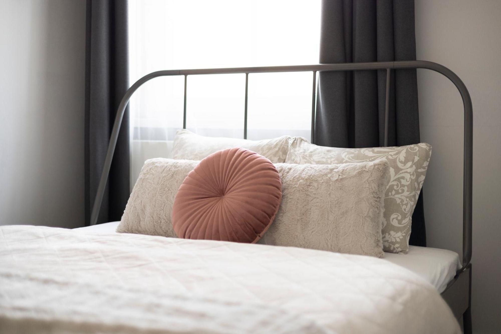 Stylish & Spacious Central Suite By Prestige Homes Budapest Esterno foto