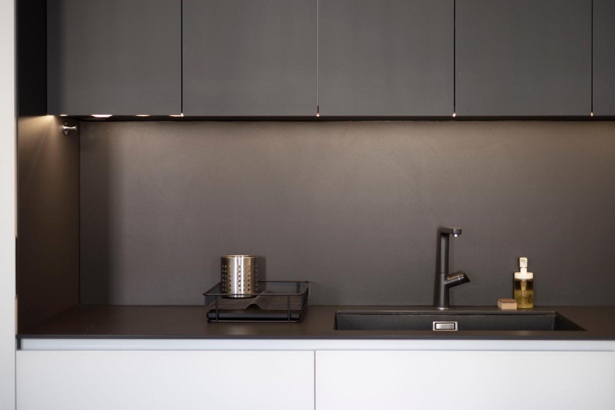 Stylish & Spacious Central Suite By Prestige Homes Budapest Esterno foto
