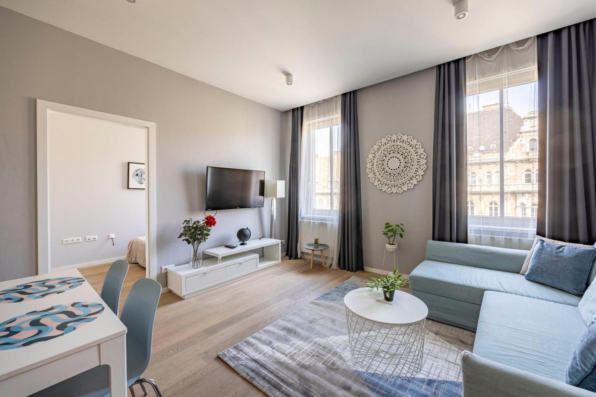 Stylish & Spacious Central Suite By Prestige Homes Budapest Esterno foto